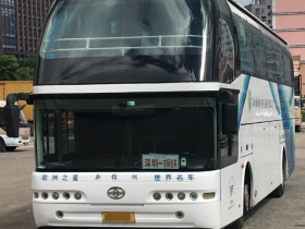 大巴车